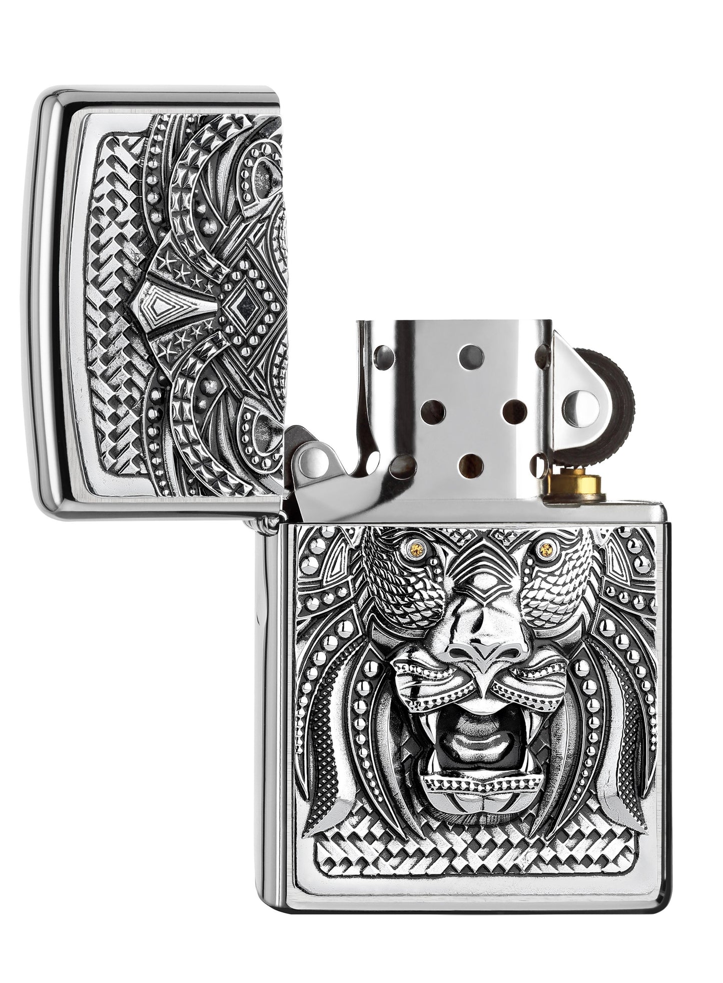 Zippo Feuerzeug Frontansicht gebürstetes Chrom geöffnet mit Emblem von Löwe mit fesselndem Blick und wilder Mähne mit verschiedenen Mustern